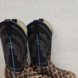 Men's Black and Brown Western Boots
